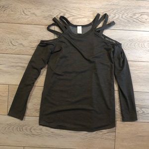Open shoulder long sleeve